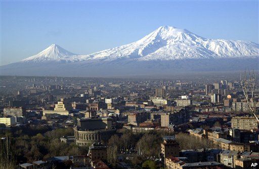 VOA ARMENIAN SERVICE REPORTS ON RSC ANALYSIS OF ARMENIA & CUSTOMS UNION